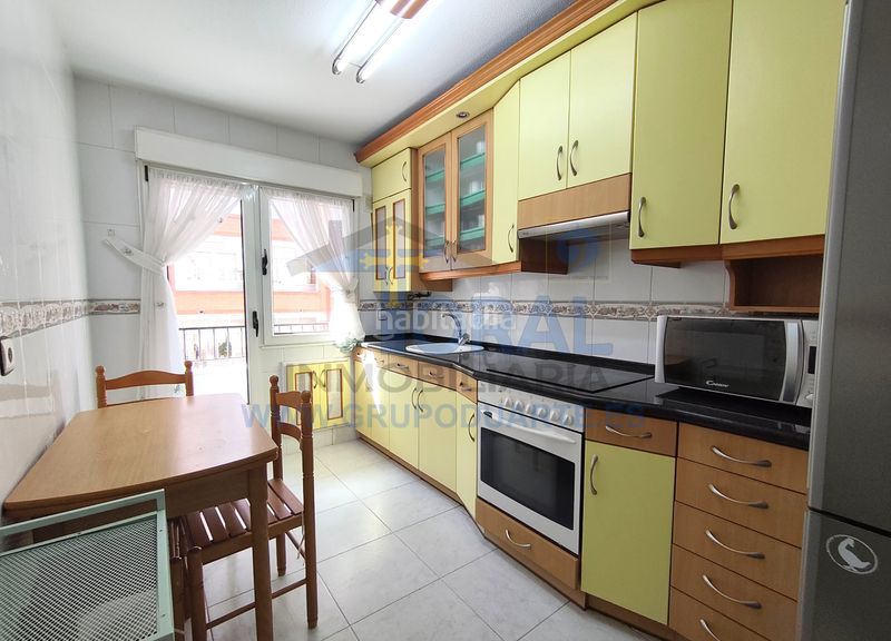 Foto edbc1deb-ede9-4faf-8e76-934918842e15. Alquiler piso se alquila este estupendo piso en la calle cienfuegos. en Gijón