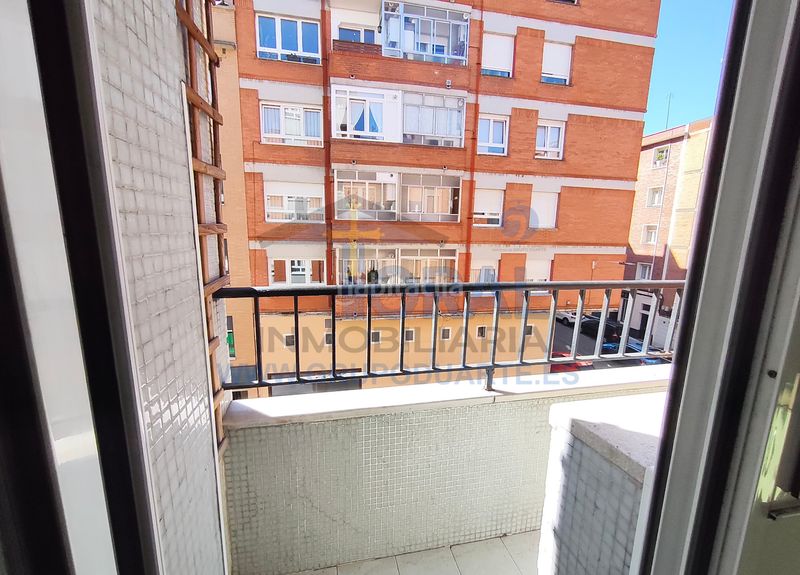 Foto ff8cf099-22ce-4186-a456-b56302736ec0. Alquiler piso se alquila este estupendo piso en la calle cienfuegos. en Gijón