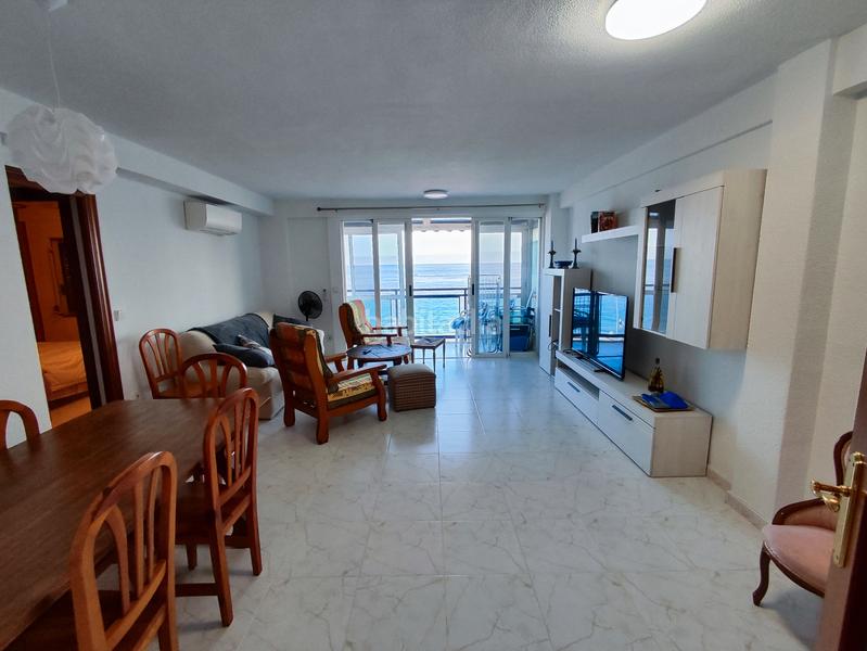Foto b766e91b-dcfe-4e5b-8bcc-5a239ecd8083. Alquiler piso  en 1 linea alquiler anual en Playa Poniente Benidorm