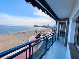 Lloguer Pis a Playa Poniente. Piso en 1 linea alquiler anual