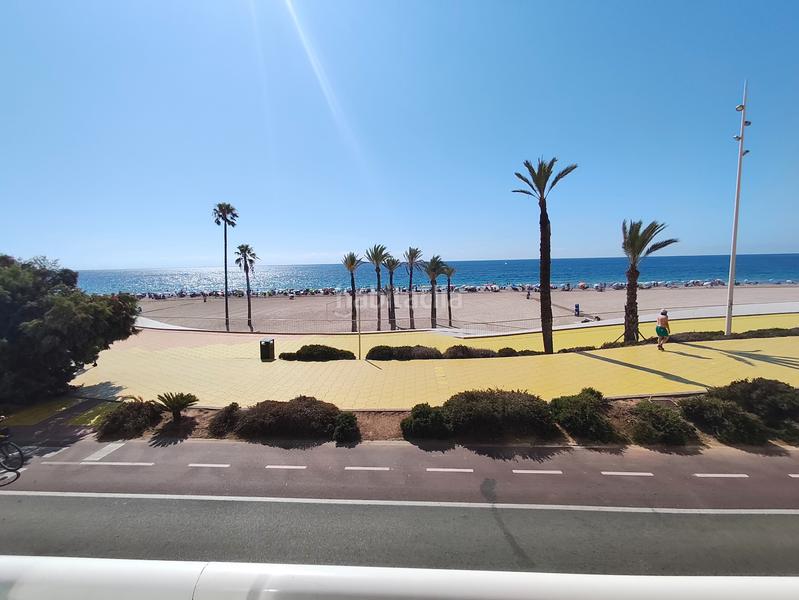 Foto f793afd0-4f8c-4149-a732-eaa33f53b746. Pis a avenida de la armada española 20 a Playa Poniente Benidorm