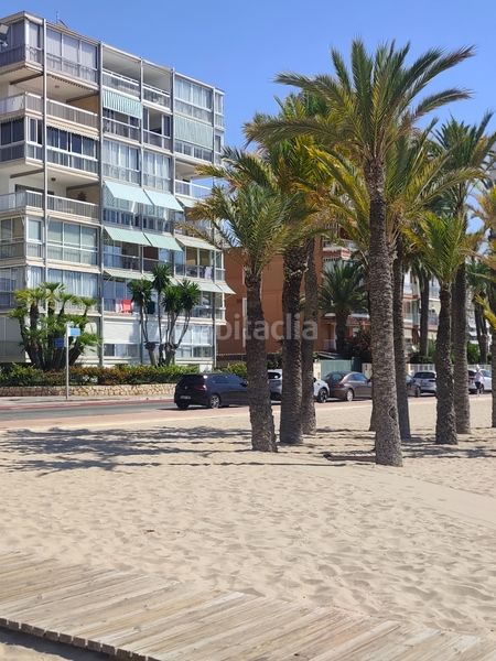 Foto 27264946-5aa6-4b53-b890-d128404fb3a4. Pis a Playa Poniente Benidorm