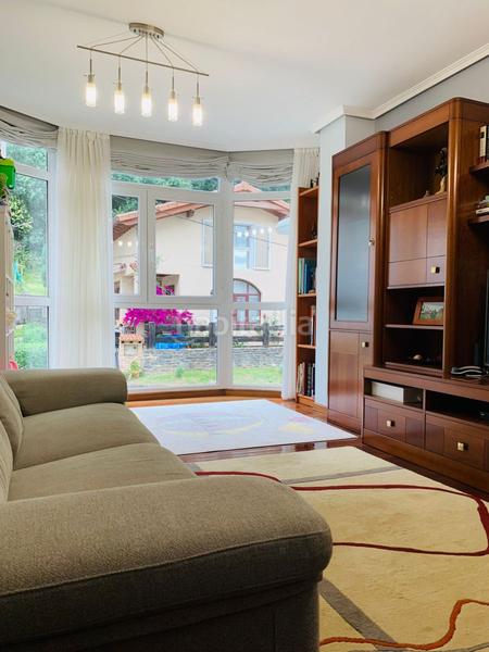 Foto d259f677-2443-46c7-9750-cf2ad21971ba. Pis amb calefacció aparcament a Llodio