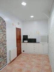 Lloguer Local Comercial a Balmaseda. Local com. en alquiler en balmaseda, 1 despacho.