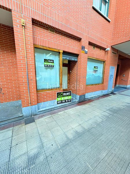 Foto 4f02e9ed-9dc1-4229-8830-7b35550ada0a. Lloguer local comercial a Güeñes