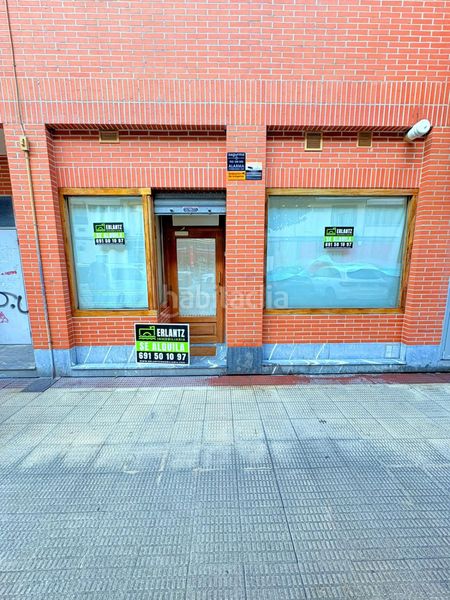 Foto e5d07be9-d093-4cf0-b114-4517d89279dc. Lloguer local comercial a Güeñes