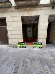 Local commercial à Balmaseda. Local com. en venta en balmaseda, 1 despacho.