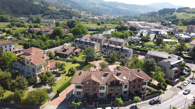 Foto d73d1ea8-bcec-48b5-b34a-9145badb5c60. Casa amb calefacció aparcament a Zalla