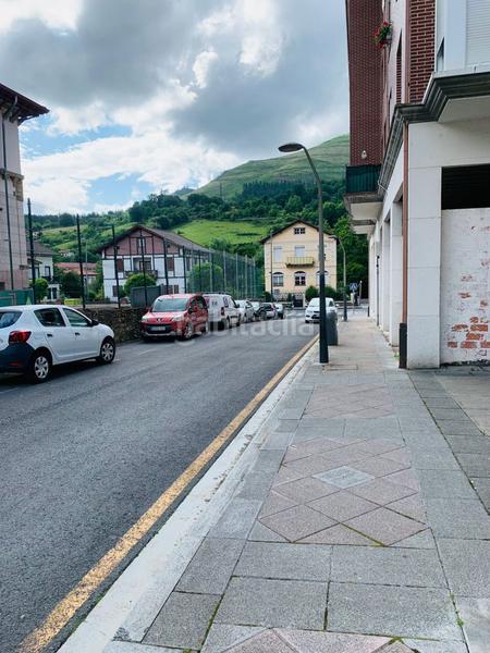 Foto 6a5b2c4d-206a-4fe7-85d7-e17106585c41. Aparcament cotxe a Balmaseda