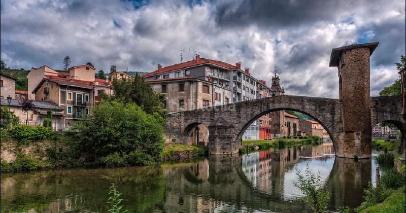 Foto 9e41c7e3-7e1c-45d4-9352-137c888d0809. Aparcament cotxe a Balmaseda