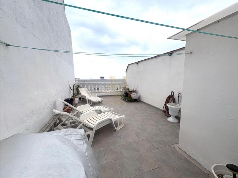 Foto 277d40a3-a98e-4638-8173-f0ad506b2f91. Duplex in Centro Güímar