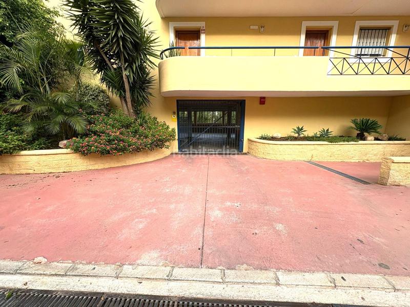 Foto c263be57-6b7a-4e9c-a8c0-6f2a0d2ad5d4. Planta baixa amb aparcament piscina a Torreblanca del Sol Fuengirola