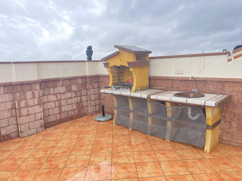 Foto 8d8685c8-4d7b-437e-b754-cb22c5b5eaea. Chalet con riscaldamento parcheggio piscina in Villanueva De La Concepción