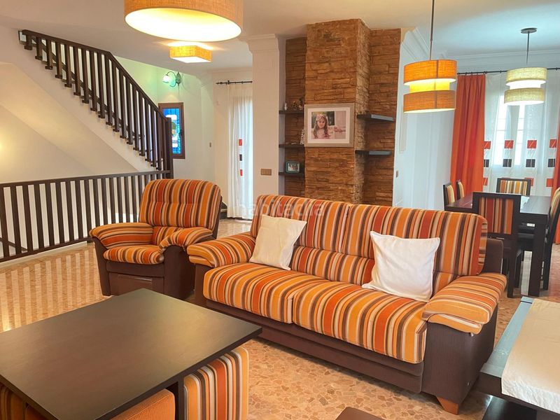 Foto b0758722-19a1-4604-a994-749b01e1cabc. Chalet con riscaldamento parcheggio piscina in Villanueva De La Concepción
