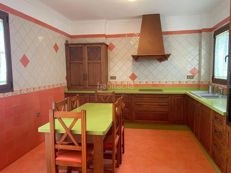 Foto ce0253ca-0f27-44e4-89ae-241ee6ebe29f. Chalet con riscaldamento parcheggio piscina in Villanueva De La Concepción