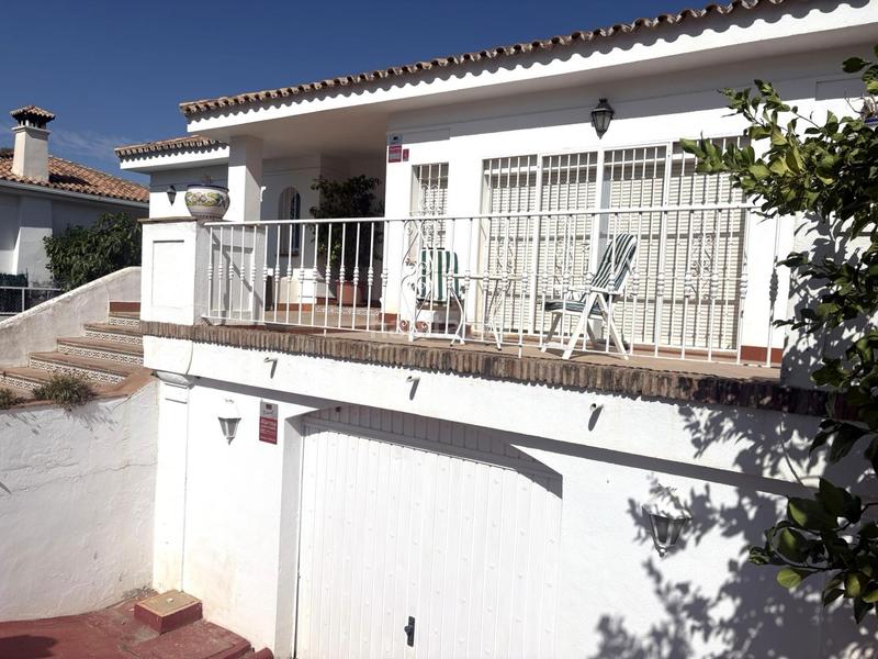 Foto 5f745469-cc08-41e6-b229-29264db67ea5. Xalet amb calefacció aparcament a Capellanía - Retamar Alhaurín de la Torre