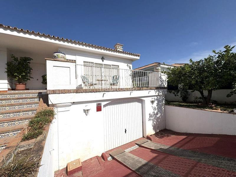 Foto 93da88a1-886c-4dc6-a1a9-54d74b974dc4. Xalet amb calefacció aparcament a Capellanía - Retamar Alhaurín de la Torre