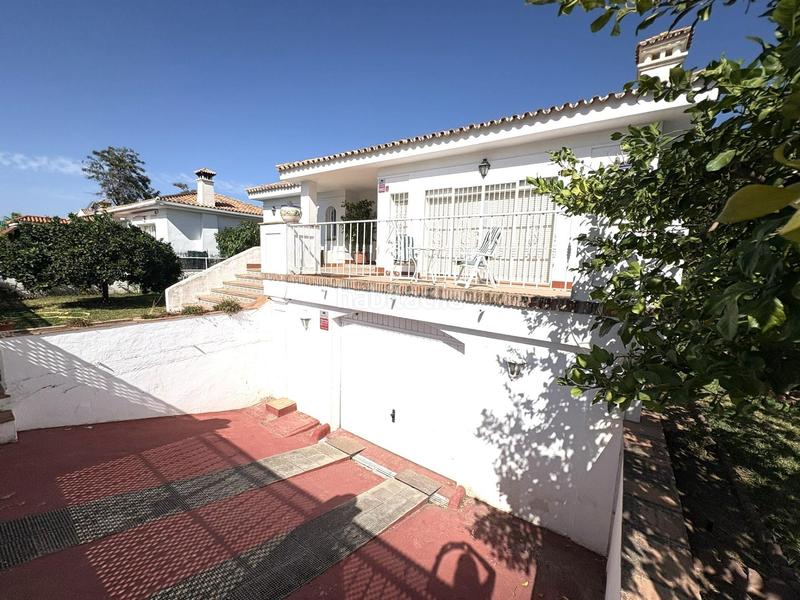 Foto b30ef32c-fed7-489b-bd70-f960c9056b24. Xalet amb calefacció aparcament a Capellanía - Retamar Alhaurín de la Torre