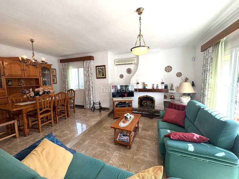 Foto b8f24849-55c2-4f3d-9c8f-54e5d7116527. Xalet amb calefacció aparcament a Capellanía - Retamar Alhaurín de la Torre