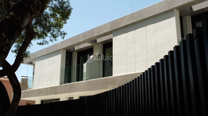 Foto ecbf88f8-82ec-4610-a5c6-abf63b05dc91. Casa amb aparcament piscina a Limonar Málaga