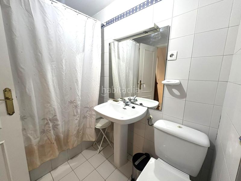 Foto 03aebe56-3b4b-4aa0-8019-5fd30557305a. Casa adossada amb piscina a Los Boliches Fuengirola