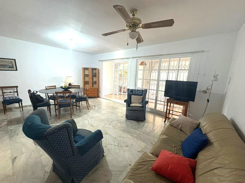 Foto 2c97f830-b0de-4f11-947b-df65fe326987. Casa adossada amb piscina a Los Boliches Fuengirola