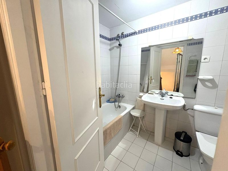 Foto 566263fd-f19f-432b-8cc9-d2a508a05c5d. Casa adossada amb piscina a Los Boliches Fuengirola