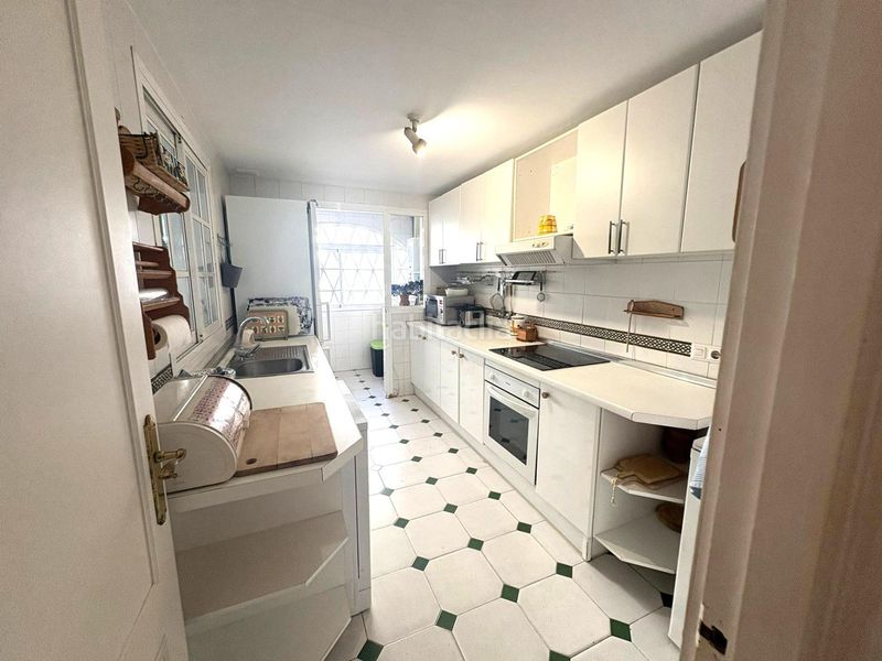 Foto 63eadbac-c12e-4606-91a0-85c6f4a97da0. Casa adossada amb piscina a Los Boliches Fuengirola