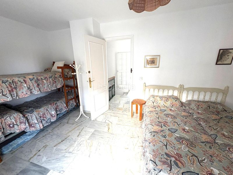 Foto 874f53a6-5986-4932-85a2-73006de2c03d. Casa adossada amb piscina a Los Boliches Fuengirola