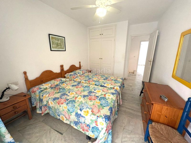 Foto 8ee8e2c3-e4d3-4ef8-bd21-47cc8192cb42. Casa adossada amb piscina a Los Boliches Fuengirola