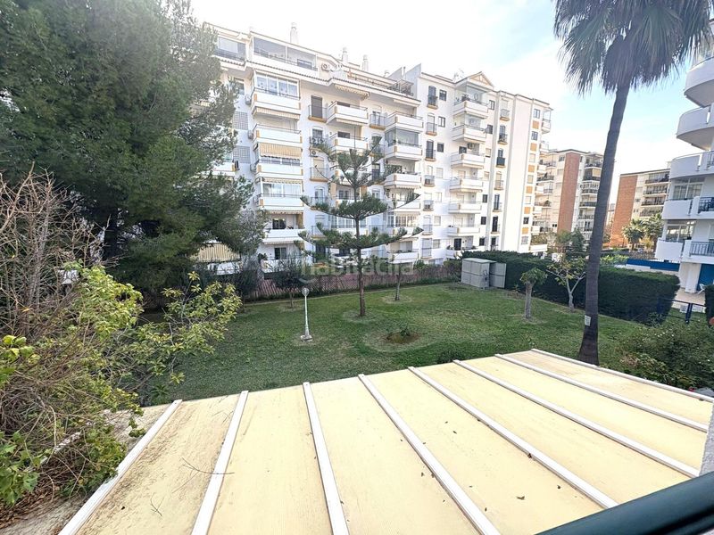 Foto a4df08cc-c921-4e9d-aab1-189fb2bd110c. Casa adossada amb piscina a Los Boliches Fuengirola