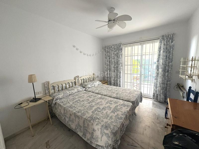 Foto bf435888-64ca-4f54-8be9-40d7f02c4c03. Casa adossada amb piscina a Los Boliches Fuengirola