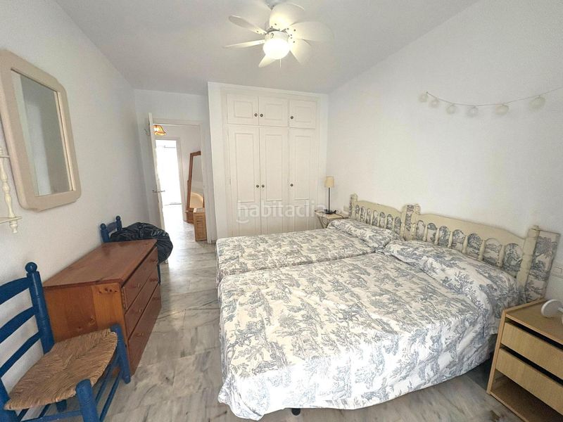 Foto c074ca88-fea4-4452-ac24-37a6e0b367dc. Casa adossada amb piscina a Los Boliches Fuengirola