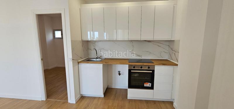 Foto 3169f04a-4946-40c5-9733-be3ec2531164. Lloguer apartament a Montemar Torremolinos