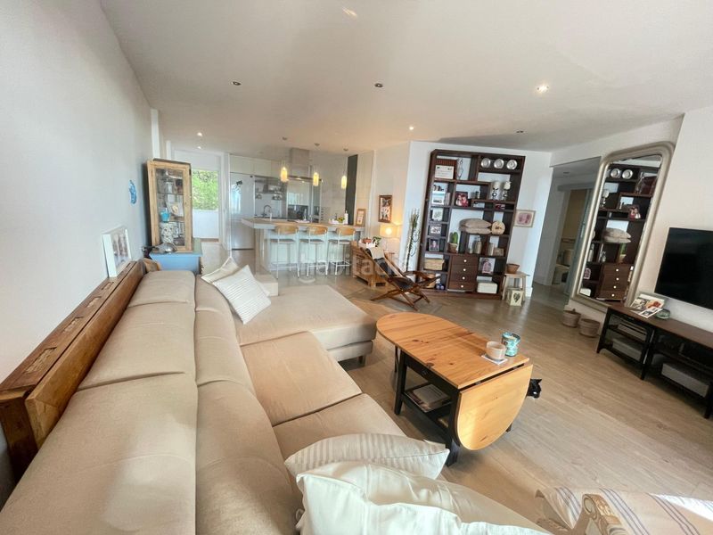 Foto b98e7489-d421-44f5-93ec-c37e43c64d20. Apartament amb aparcament piscina a Los Nadales - Tio Charles Benalmádena