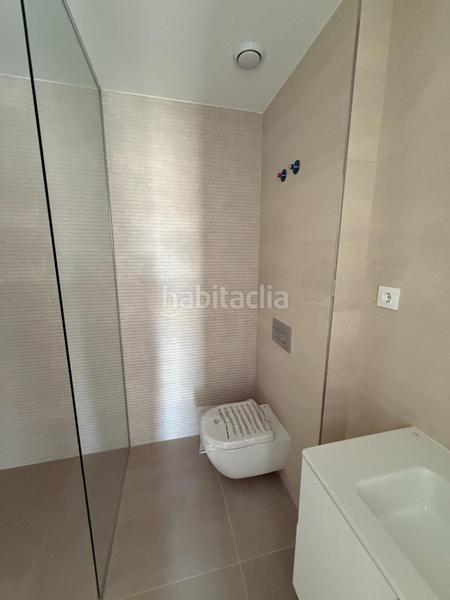 Foto 0128611c-fb5f-4f06-b63f-c96703290799. Àtic amb calefacció aparcament piscina a Guadalobón Estepona