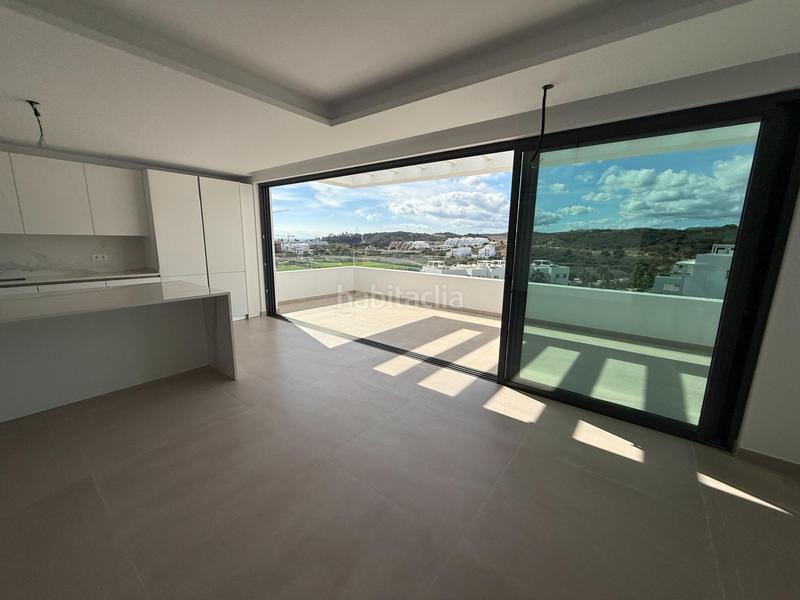 Foto 086cf484-f163-493f-8626-e26ef1b04bb1. Àtic amb calefacció aparcament piscina a Guadalobón Estepona