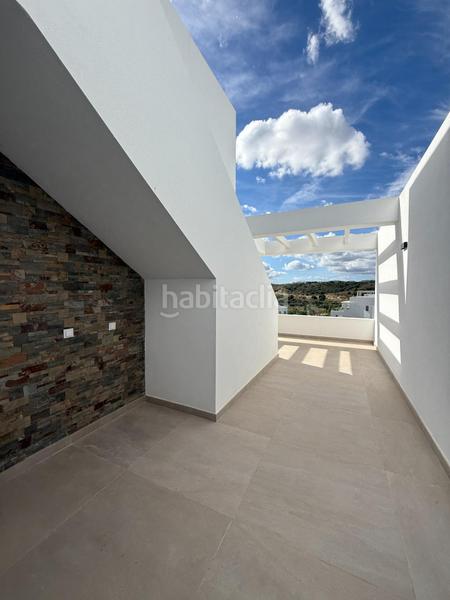 Foto cd9e5dd1-83ca-4bc7-9055-147d22be750c. Àtic amb calefacció aparcament piscina a Guadalobón Estepona