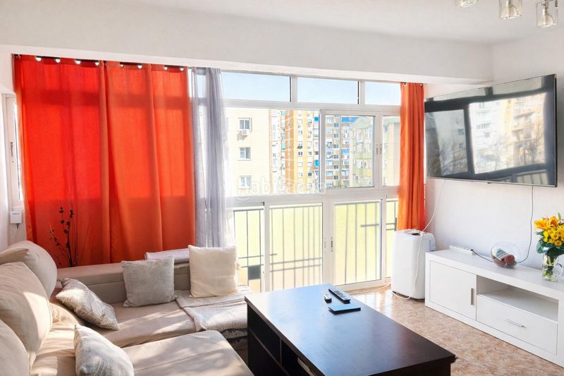 Foto b4337133-1bab-471d-be8c-40e46cae5fa8. Apartament amb aparcament a Parque Ayala - Jardín de la Abadía - Huelín Málaga