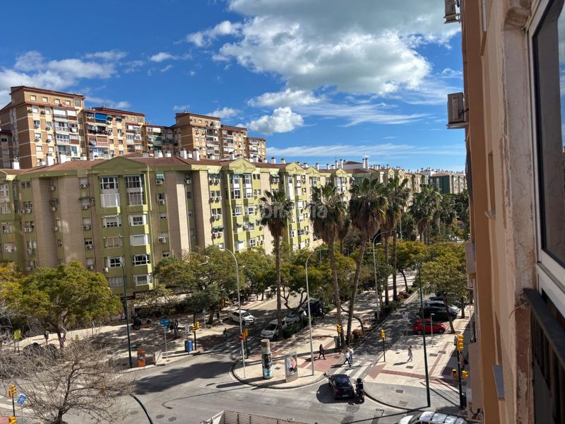 Foto d92302a4-df66-438b-8898-a4e59b63d3b0. Apartament amb aparcament a Parque Ayala - Jardín de la Abadía - Huelín Málaga