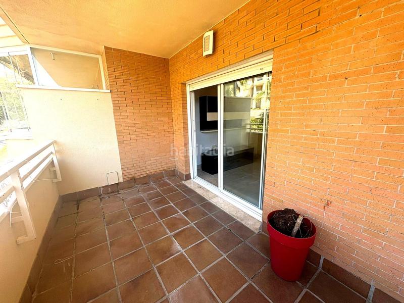 Foto 44bf76fd-e0da-4c5e-91fd-d0f031d1bf12. Apartament amb aparcament piscina a Zona Centro Comercial Torrequebrada Benalmádena