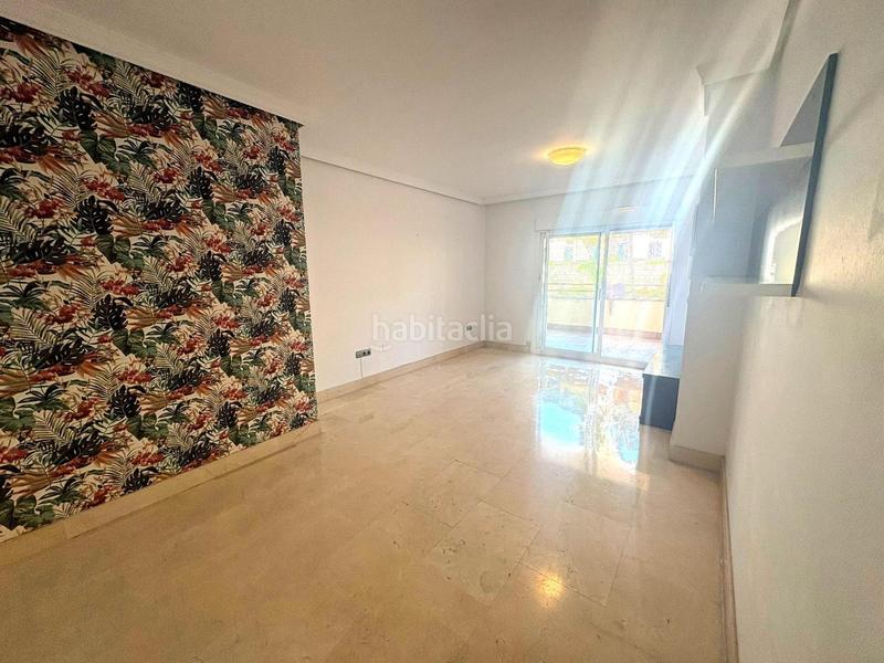 Foto 53e67517-5ebf-46cc-a8fd-f7745bfe8c37. Apartament amb aparcament piscina a Zona Centro Comercial Torrequebrada Benalmádena