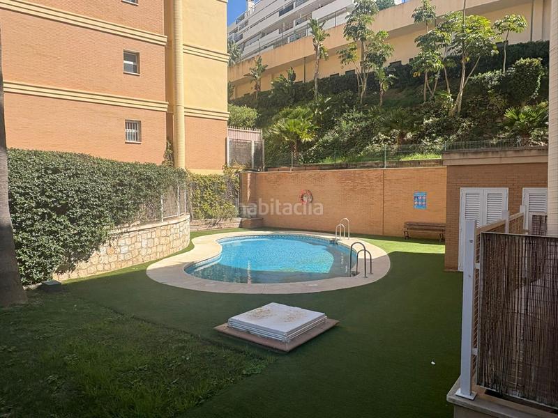 Foto 6d960ad0-6970-48d0-856f-9974bcdd0ce4. Apartament amb aparcament piscina a Zona Centro Comercial Torrequebrada Benalmádena
