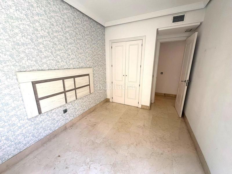 Foto df0b04e2-e2a5-4c58-8f87-d9c867020053. Apartament amb aparcament piscina a Zona Centro Comercial Torrequebrada Benalmádena