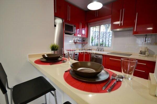 Foto fc2aa39a-ce5e-4663-8bad-7da2e02013a6. Casa adossada amb aparcament piscina a Hacienda Torrequebrada Benalmádena