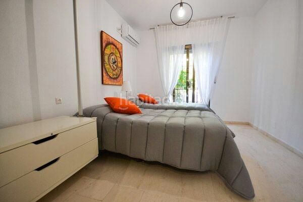 Foto feb5498f-4bd7-4a1d-8cf0-64e620da9bbc. Casa adossada amb aparcament piscina a Hacienda Torrequebrada Benalmádena