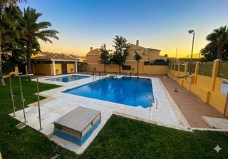 Casa adossada a Distrito Zeta - Recinto Ferial Cortijo de Torres