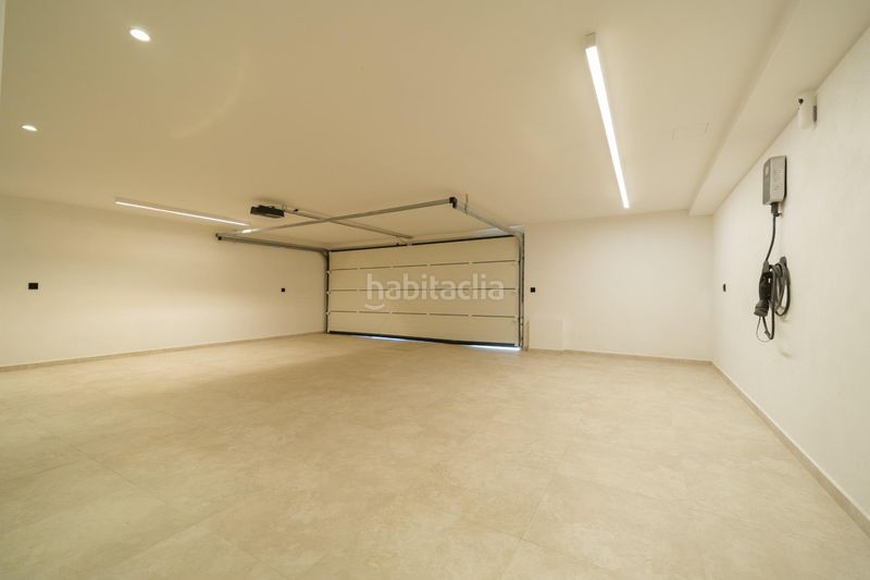Foto b52ca3d1-c2e4-459d-b423-012f441465c1. Xalet amb calefacció aparcament piscina a Marbesa Marbella
