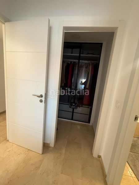 Foto 5d0cb0f8-919b-4099-94aa-ff475cd8f602. Casa adossada amb calefacció aparcament piscina a Torremolinos