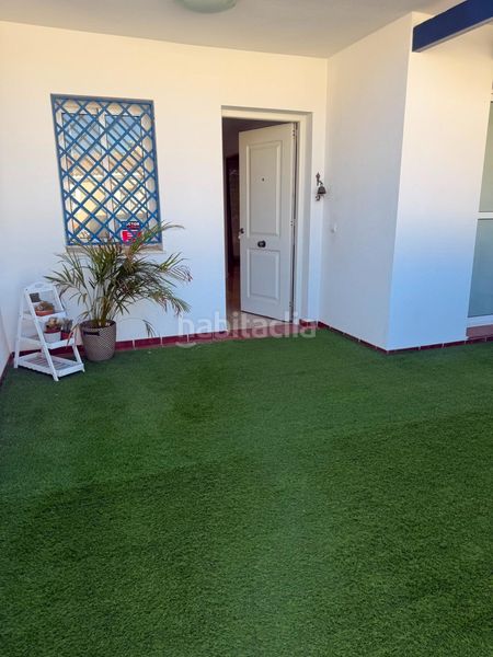 Foto a386735b-dbb0-4977-b602-06fbac165058. Casa adossada amb calefacció aparcament piscina a Torremolinos